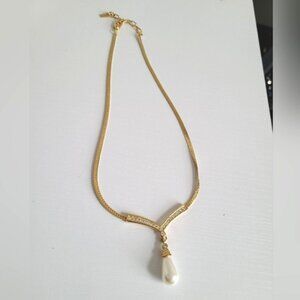 Vintage VENDOME Costume Gold Tone  Herringbone Pearl Y Drop Rhinestone  Necklace